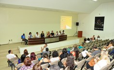 Mesa de abertura do 1º Seminário de Saúde Mental, como parte da programação do Movimento Janeiro Branco no Estado