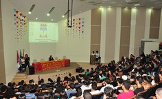 Reitora proferiu aula magna nesta segunda feira (16)