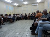 Pacientes e familiares durante palestra do grupo de Apoio Contra o AVC