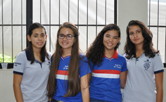 Medição do comprimento da sombra em diversas estações do ano, por estudantes da Escola Estadual Dr. Fernandes Lima