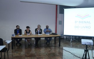 Seminário de educação discute autonomia universitária e democracia brasileira