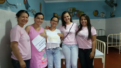 Entrega de lembrancinhas (toalhas) para as mães (1)