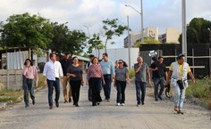 A Reitora, o Ministro e os coordenadores dos cursos de Educação Física visitaram as obras do Complexo Esportivo da Ufal