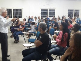 Paespe recebe responsáveis por alunos da turma 2018