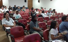 Estudantes, professores e moradores da periferia participaram do encontro