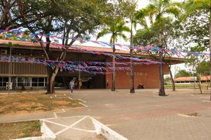 Atividades da festa carnavalesca da Ufal serão concentradas no hall da Reitoria
