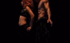 Jailton de Oliveira Kronos e Carleane Correia, na performance Enitensídea