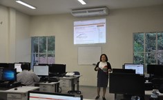 Ministradora do curso enfatiza a importância da realização por inserir o professor que está chegando à Ufal