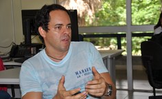 Pesquisador Emerson Soares diz que estudo constatará se larvicidas causam ou não deformidades no desenvolvimento embrionário