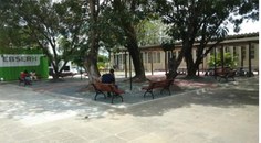Praça revitalizada no Hospital Universitária