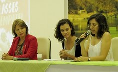 Evento foi organizado pelo CRESS e teve a professora Valéria Correia como conferencista