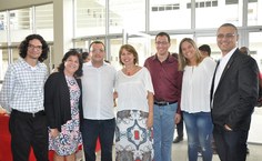 Reitora e representantes da gestão