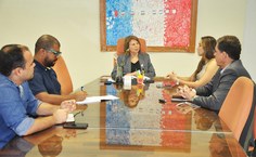 Reunião foi para falar sobre parceria em projetos para brinquedo praças