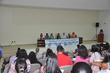 Durante a mesa de abertura, representantes do estado e município debateram sobre as condições de saúde no país