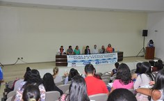 Durante a mesa de abertura, representantes do estado e município debateram sobre as condições de saúde no país