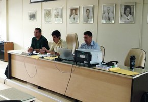 Comissão de licitação realiza concorrência pública para lanchonetes e restaurantes