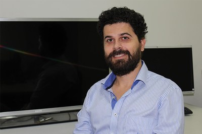 Professor Gustavo Madeiro, coordenador pró-tempore do mestrado em Administração | nothing