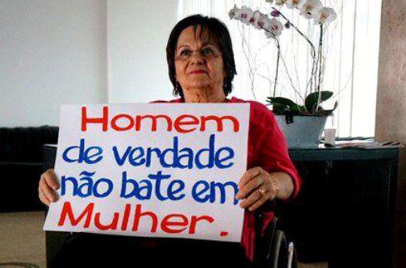 Maria da Penha, que deu o nome à Lei