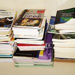 Projeto de extensão de Direito doa livros para o sistema prisional