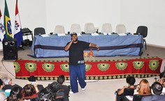 O rapper alagoano, Nando Rozendo, foi uma das atrações da apresentação cultural de abertura