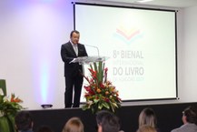 O diretor da Edufal, Osvaldo Maciel, falou dos desafios de realizar a Bienal de Alagoas