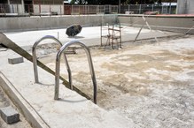 Parte da piscina em obras