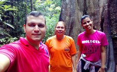 Selma Torquato (de laranja) disse que sempre gostou de bichos e plantas, e isso fez com que escolhesse a profissão