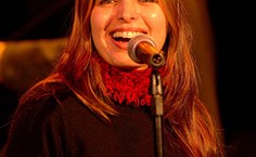 Angelica Rizzi, escritora. Foto: reprodução da internet