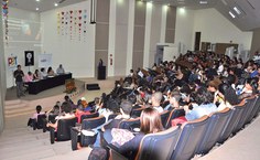 A abertura da 10ª Semana de Letras aconteceu nesta segunda feira (18), no auditório da Reitoria
