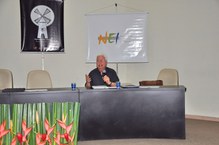 O professor José Luiz Fiorin da USP, realizou a conferência de abertura do evento