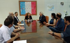 Durante a reunião foram colocadas as possibildades de pesquisas conjuntas