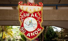 Estandartes lembram história do Carnaval. Fotos: Renner Boldrino