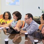 Reitora se reúne com membros do Fórum de Saúde Mental