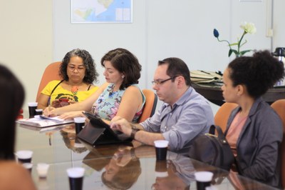 Em reunião, a captação de recursos para o CAPS Escola e Leitos de Saúde Mental no HU foi discutida