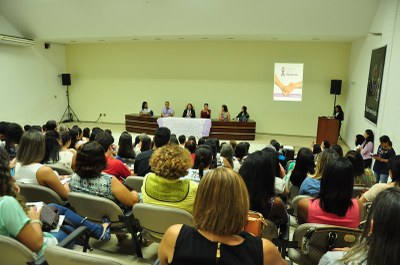 Mesa de abertura do evento foi realizada nesta quinta-feira (30), no HU