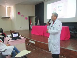 Estratégias do cuidado foi tema da programação do Outubro Rosa no HU