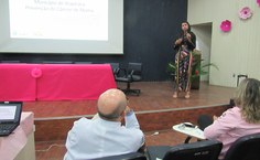 A coordenadora da Unidade de Saúde da Mulher de Arapiraca, Maria Luiza Bezerra de Oliveira, abordou o modelo de atendimento do município