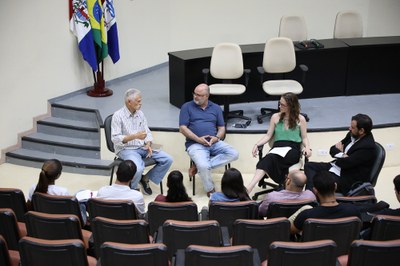 Debate foi realizado no auditório da Reitoria. Foto: Renner Boldrino