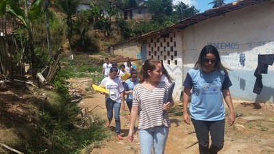 Moradores do bairro Benedito Bentes participaram da avaliação sobre ansiedade. Foto: Arquivo pessoal