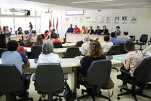 Plenária reunião representantes de entidades e da comunidade universitária