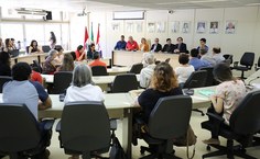 Plenária reunião representantes de entidades e da comunidade universitária