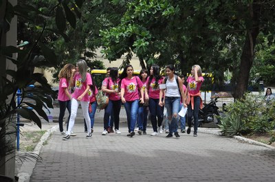 A programação foi dedicada a auxiliar os estudantes do ensino médio a conhecer melhor os cursos da graduação