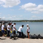 Circuito Penedo de Cinema promove ação de limpeza no Rio São Francisco