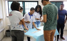 palestras, mesas redondas e apresentação de trabalhos.