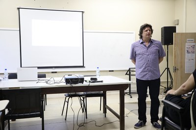 O professor Aldo Dinucci, da UFS, foi um dos palestrantes do 1º dia do 5º Encontro de Linguagem e Cognição da Ufal