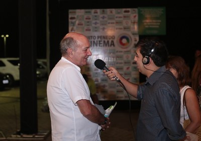 Mac-Dawison entrevista o professor da Casper Líbero e diretor de TV, Ninho Moraes. Foto: Hygor Peixoto