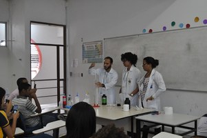 Exposição abre programação da 14ª Semana de Química na Ufal