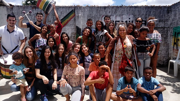 Projeto Afro-Dendê realiza oficina de arteterapia e festa para integrantes