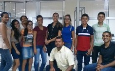 Equipe de professores e voluntários monitores