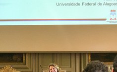 A reitora Valéria Correia em visita à Universidade de Pavia, na Itália